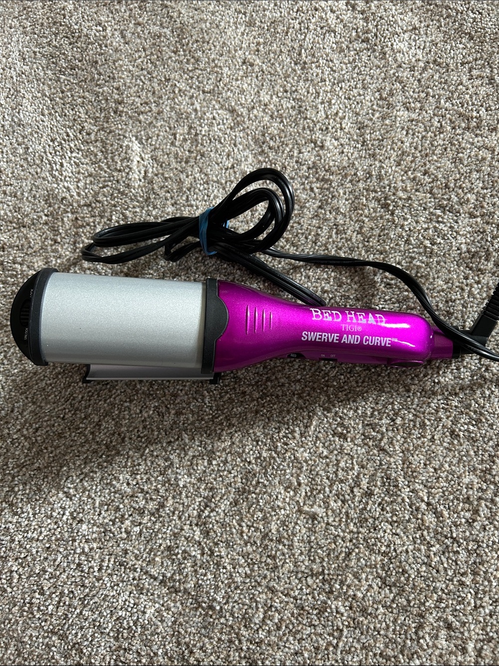 BedHead Swerve and Curve Hair Tool in Metallic Pink and Silver